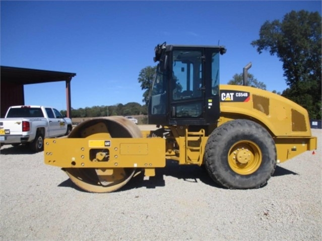 Compactadora Vibratoria Caterpillar CS54 de medio uso en venta Ref.: 1517949637136376 No. 2