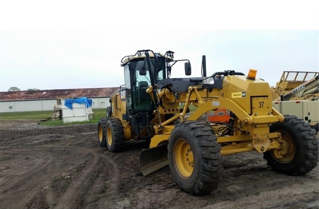 Motoconformadoras Caterpillar 120M en buenas condiciones Ref.: 1518019738621732 No. 2