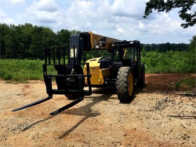 Telehandler Caterpillar TL642