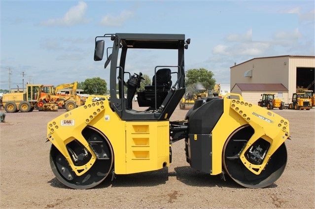 Compactadora Vibratoria Bomag BW161AD usada en buen estado Ref.: 1519068198490154 No. 4