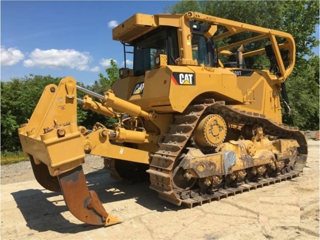 Dozers/tracks Caterpillar D8T