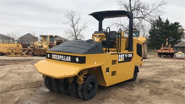 Compactors Tires Asphalt Caterpillar PS-200B