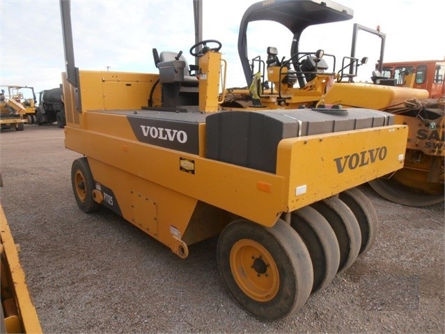 Compactadora Con Llantas Volvo PT125R usada Ref.: 1519336489704054 No. 4