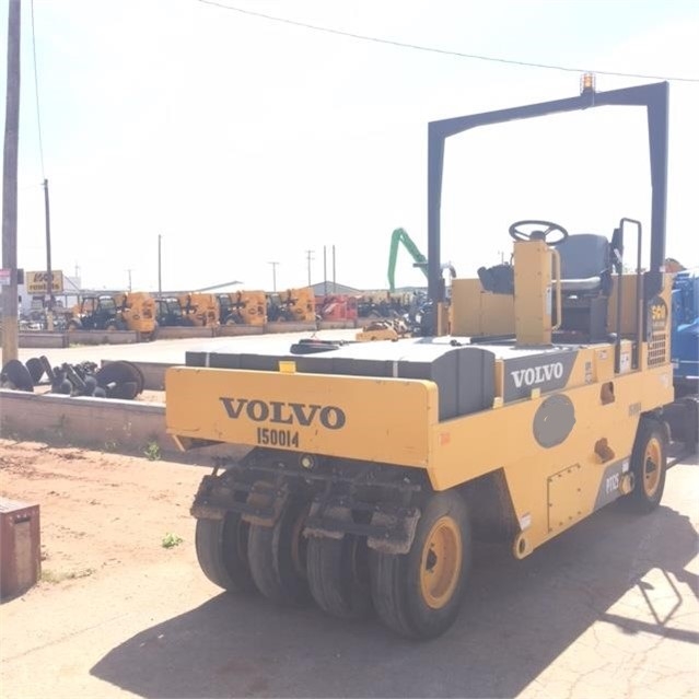 Compactadora Con Llantas Volvo PT125R usada a buen precio Ref.: 1519337451657877 No. 2