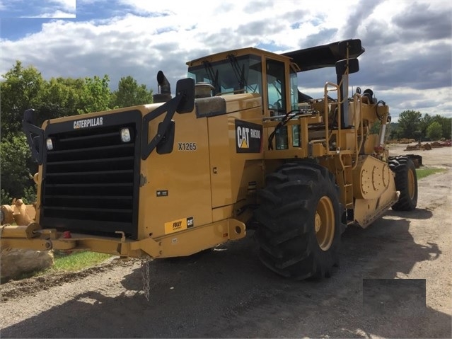 Recycles Caterpillar RM300