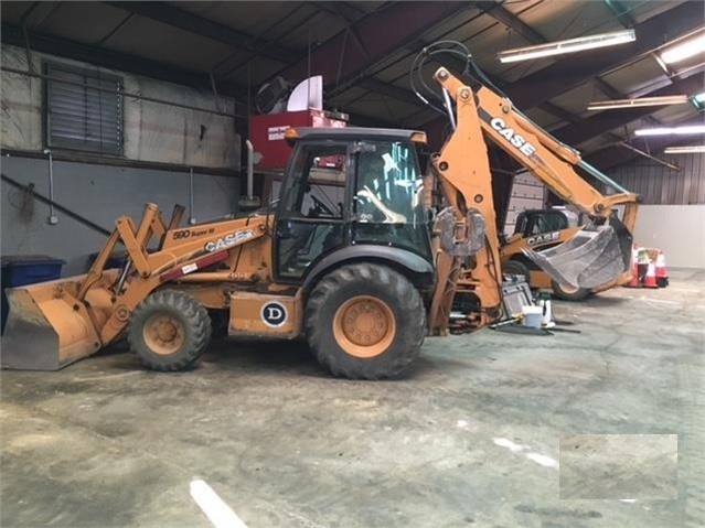 Backhoe Loaders Case 590SM