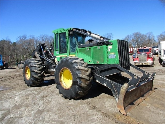 Forest Machines Deere 748H