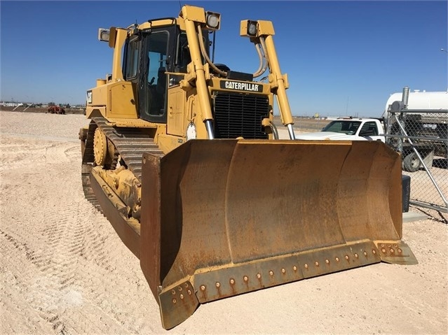 Dozers/tracks Caterpillar D6T