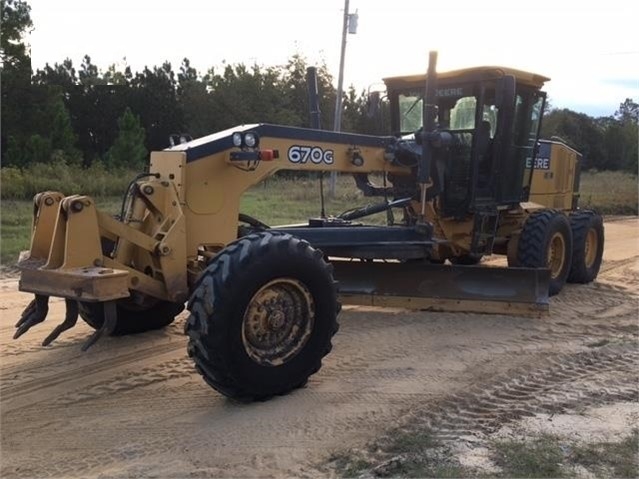 Motoconformadoras Deere 670G