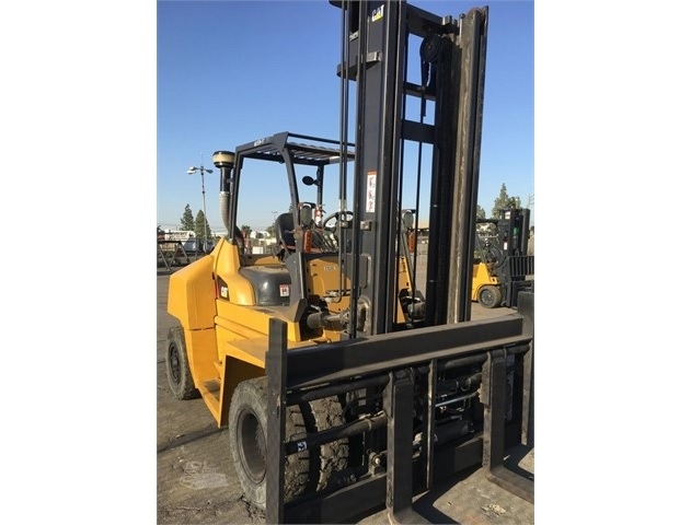 Freightelevator Caterpillar DP45