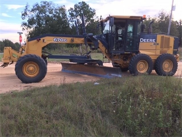 Motoconformadoras Deere 670G de medio uso en venta Ref.: 1522882986120596 No. 2