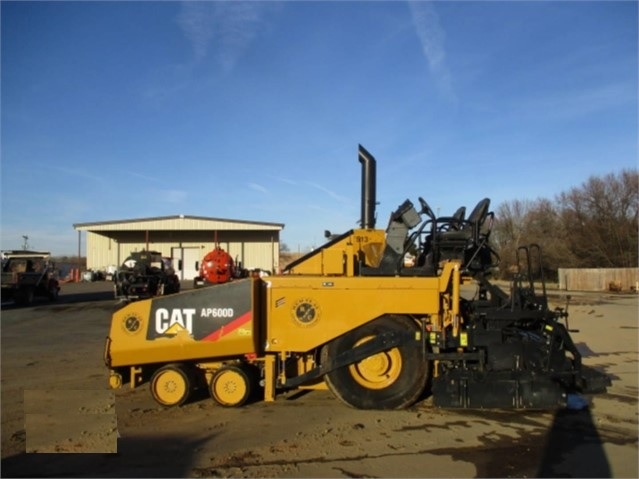 Pavers Caterpillar AP-600D