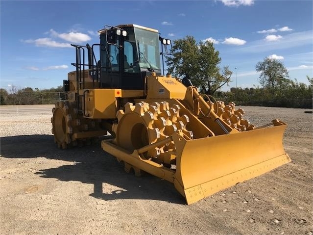 Compactadoras Suelos Y Rellenos Caterpillar 815F en buenas condic Ref.: 1523468804003871 No. 3