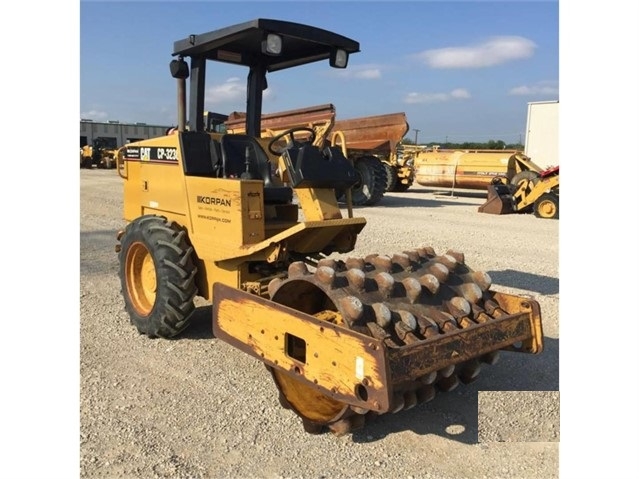 Compactadoras Suelos Y Rellenos Caterpillar CP-323C en optimas co Ref.: 1523471695081479 No. 2