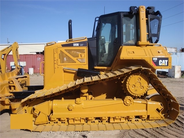 Tractores Sobre Orugas Caterpillar D6N de medio uso en venta Ref.: 1523472075055382 No. 3