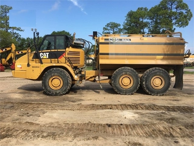 Off Road Truck Caterpillar 725