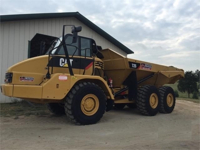 Off Road Truck Caterpillar 725