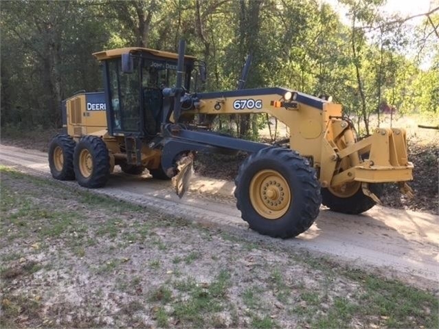 Motoconformadoras Deere 670G