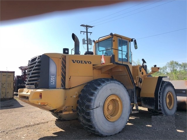 Cargadoras Sobre Ruedas Volvo L220E en venta Ref.: 1526933228308029 No. 3