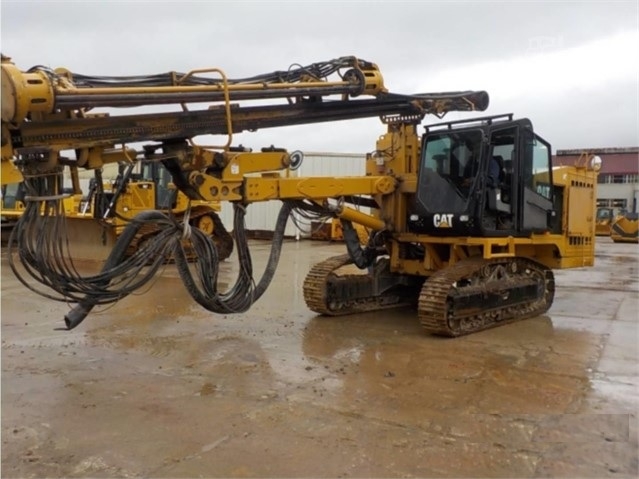 Drills Caterpillar MD5075