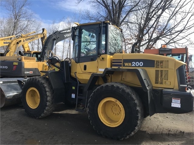 Cargadoras Sobre Ruedas Komatsu WA200