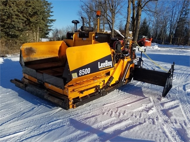 Pavers Leeboy 8500