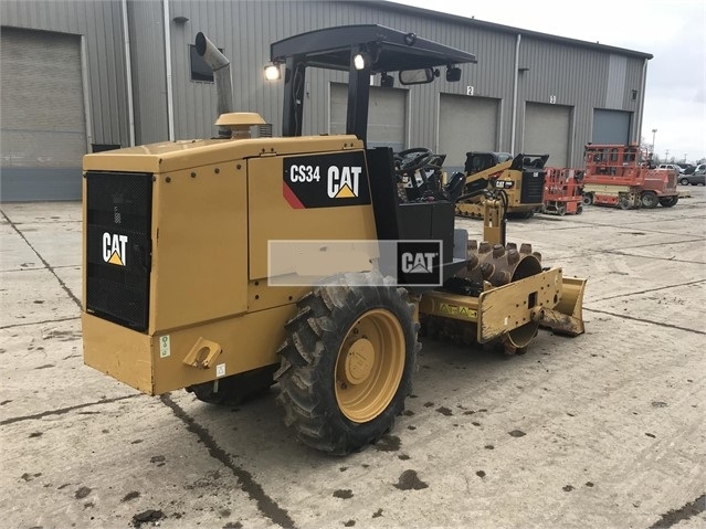 Compactadora Vibratoria Caterpillar CP34 en buenas condiciones Ref.: 1527609447576001 No. 4