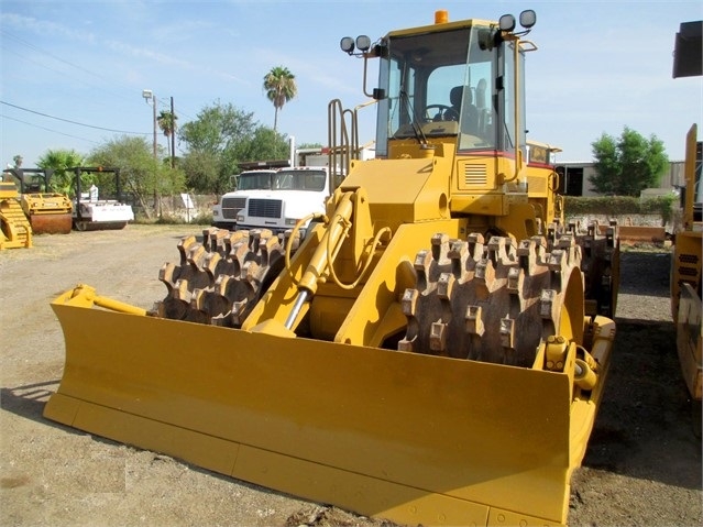 Compactadoras Suelos Y Rellenos Caterpillar 815F usada en buen es Ref.: 1527629486529261 No. 2