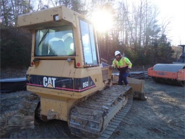 Tractores Sobre Orugas Caterpillar D5G seminueva en venta Ref.: 1528836700282699 No. 3