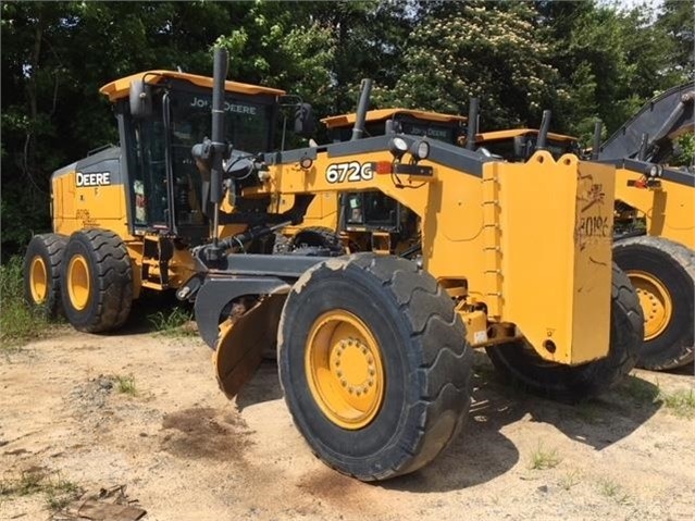 Motoconformadoras Deere 672G