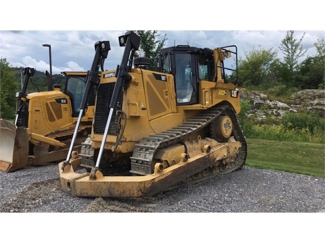 Dozers/tracks Caterpillar D8T