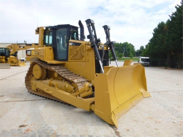 Dozers/tracks Caterpillar D6T