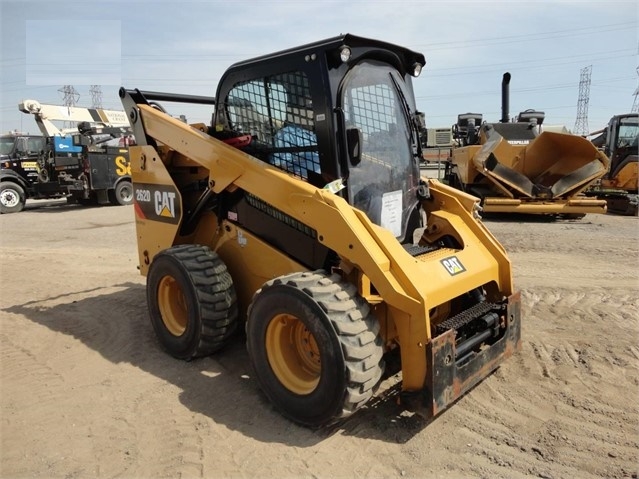 Minicargadores Caterpillar 262D seminueva en venta Ref.: 1532540697345758 No. 2