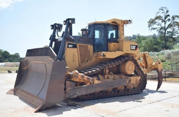 Dozers/tracks Caterpillar D9T