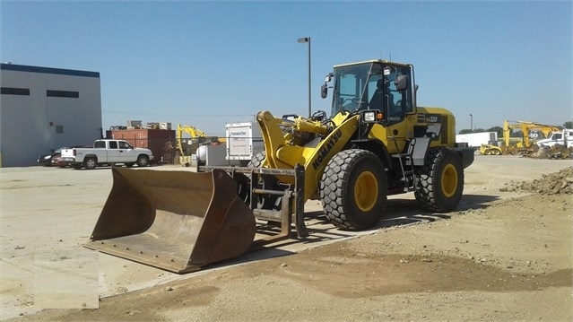 Wheel Loaders Komatsu WA320