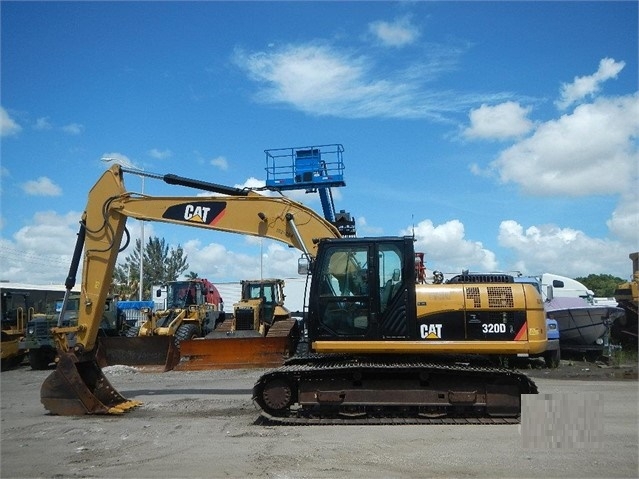 Excavadoras Hidraulicas Caterpillar 320DL seminueva en venta Ref.: 1533592272578783 No. 2