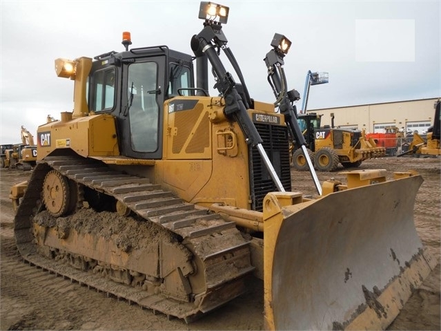 Tractores Sobre Orugas Caterpillar D6T en venta Ref.: 1533661213463390 No. 2