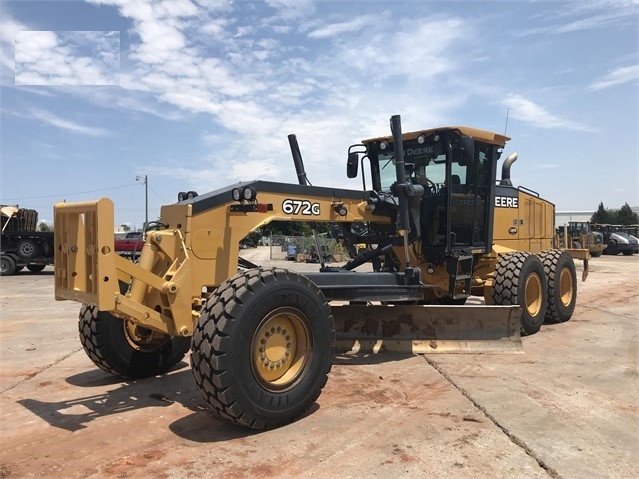 Motoconformadoras Deere 672G