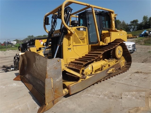 Dozers/tracks Caterpillar D6T