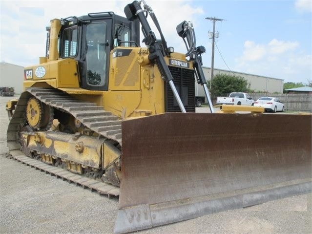 Dozers/tracks Caterpillar D6T