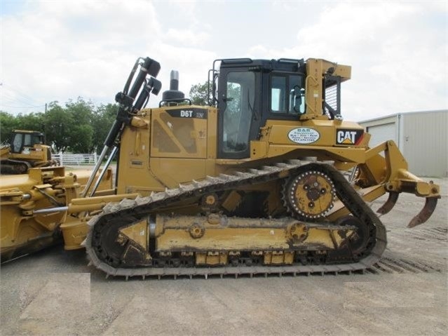 Tractores Sobre Orugas Caterpillar D6T usada a buen precio Ref.: 1533672593817673 No. 3