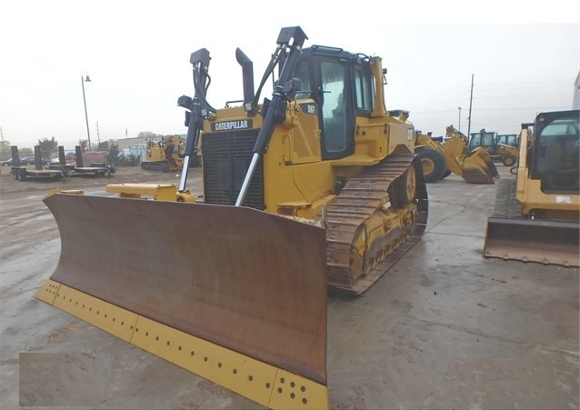 Dozers/tracks Caterpillar D6T