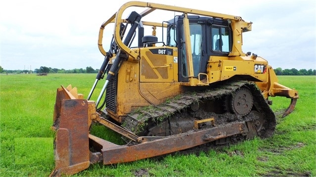 Tractores Sobre Orugas Caterpillar D6T de importacion a la venta Ref.: 1533679310640997 No. 2