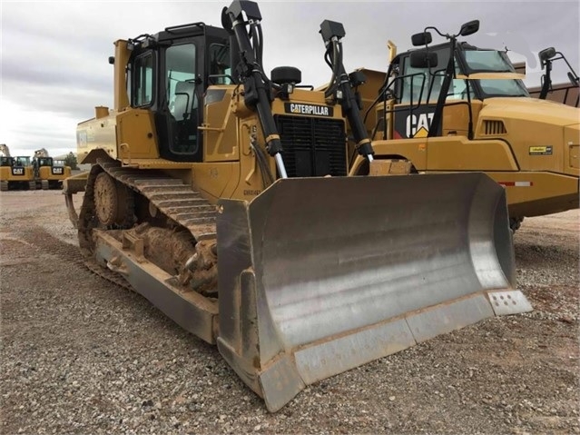 Dozers/tracks Caterpillar D6T