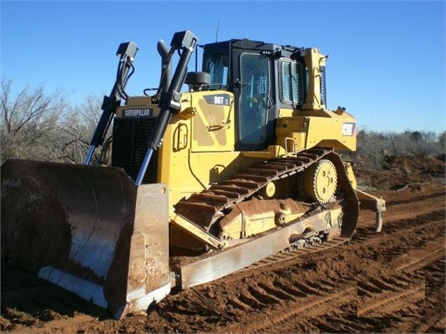 Dozers/tracks Caterpillar D6T