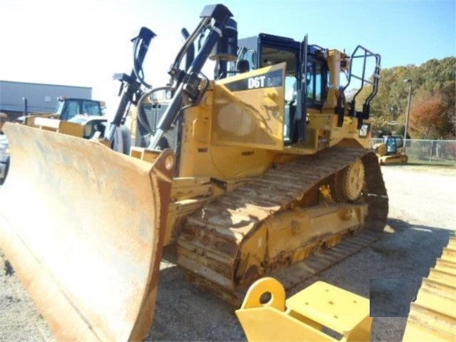 Tractores Sobre Orugas Caterpillar D6T de medio uso en venta Ref.: 1533923921108168 No. 2