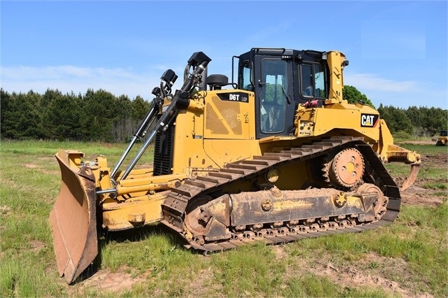 Tractores Sobre Orugas Caterpillar D6T seminueva en venta Ref.: 1533927801618756 No. 2