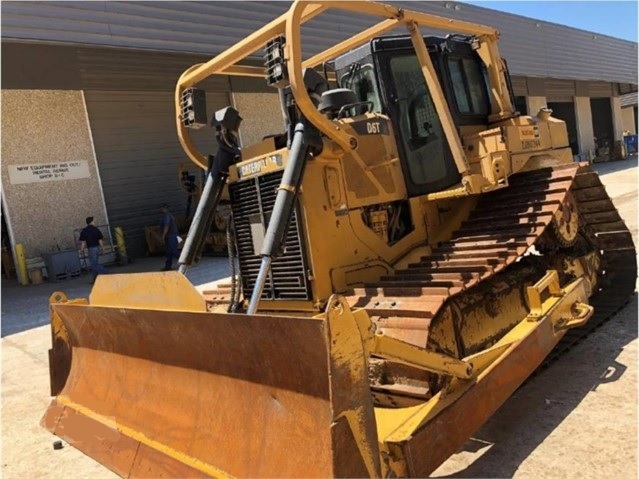 Dozers/tracks Caterpillar D6T