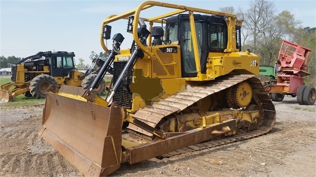 Dozers/tracks Caterpillar D6T