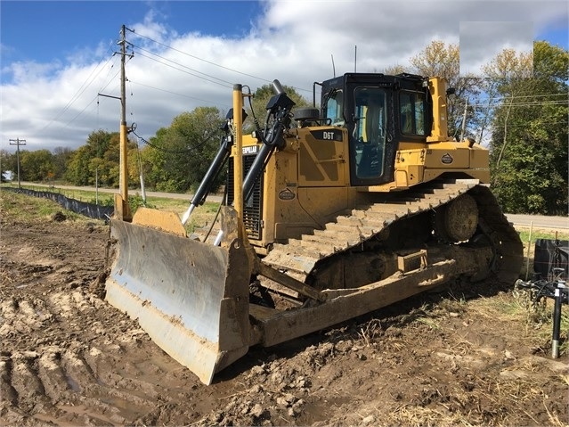 Dozers/tracks Caterpillar D6T